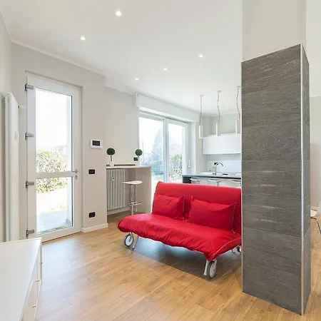 Pandora Apartment Stresa